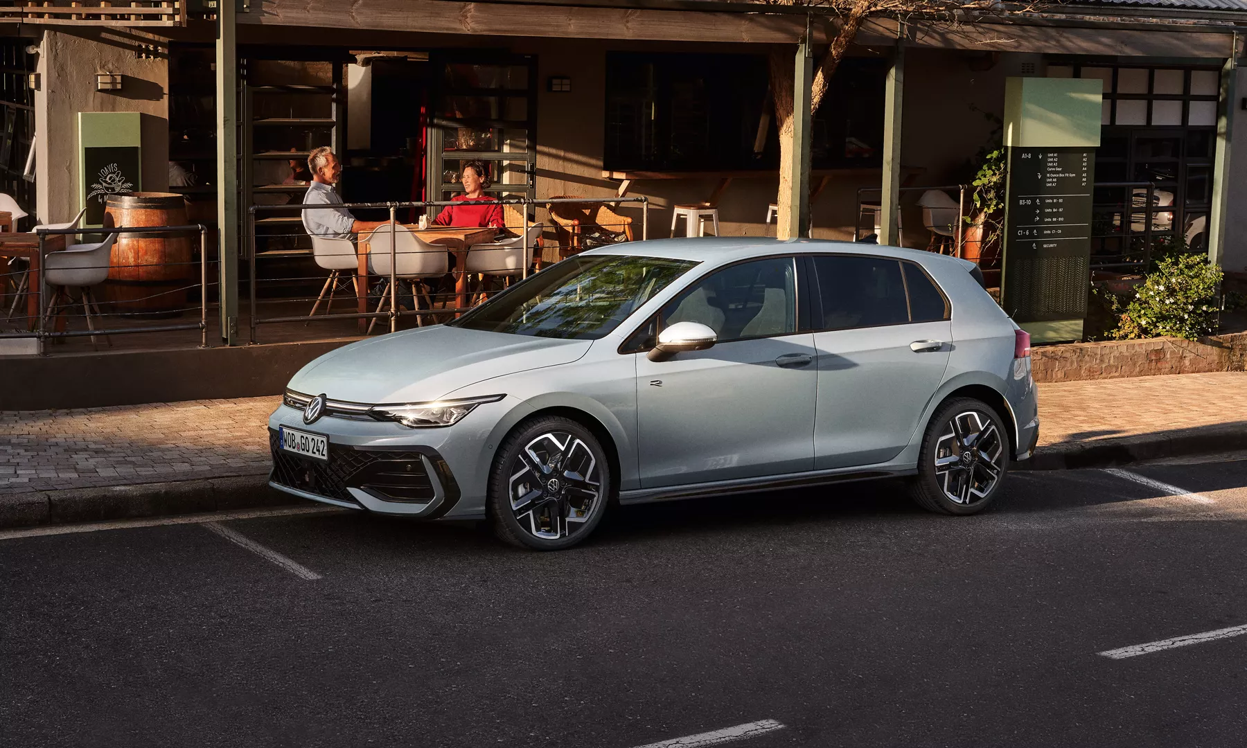 VW Golf 8 Life - Titelbild