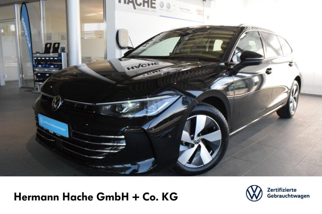 Volkswagen Passat Variant Exposé-Bild 1