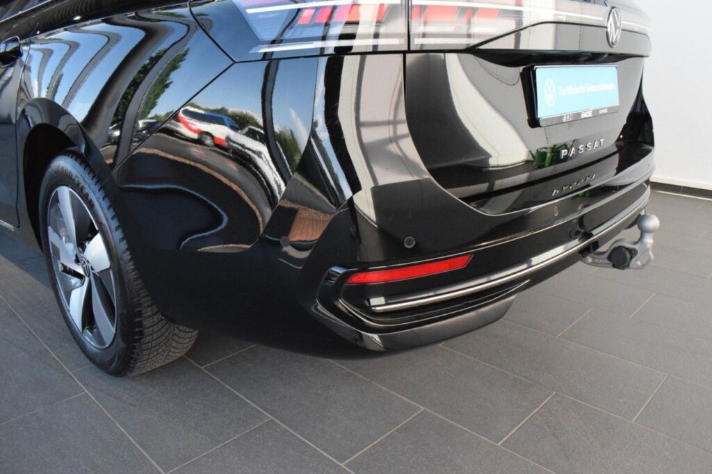 Volkswagen Passat Variant Exposé-Bild 18
