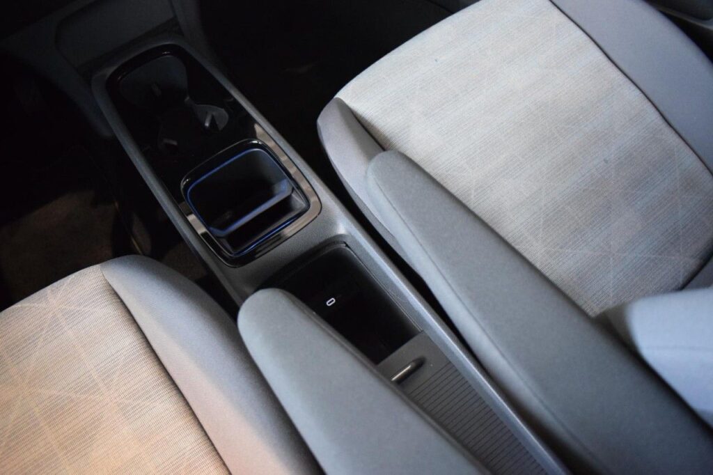 webc vehicle 127671 422682899 011.jpg