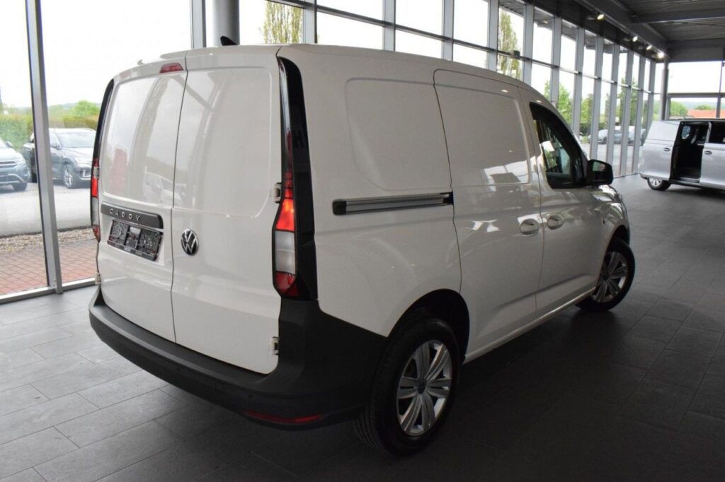 webc vehicle 144676 423148770 003.jpg