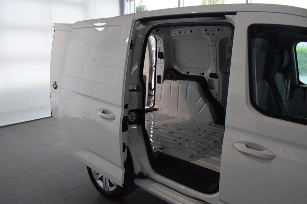 webc vehicle 144676 423148770 011.jpg
