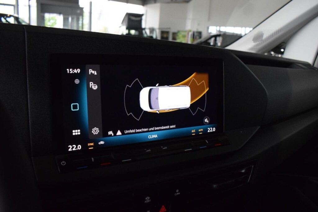 webc vehicle 144676 423148770 014.jpg