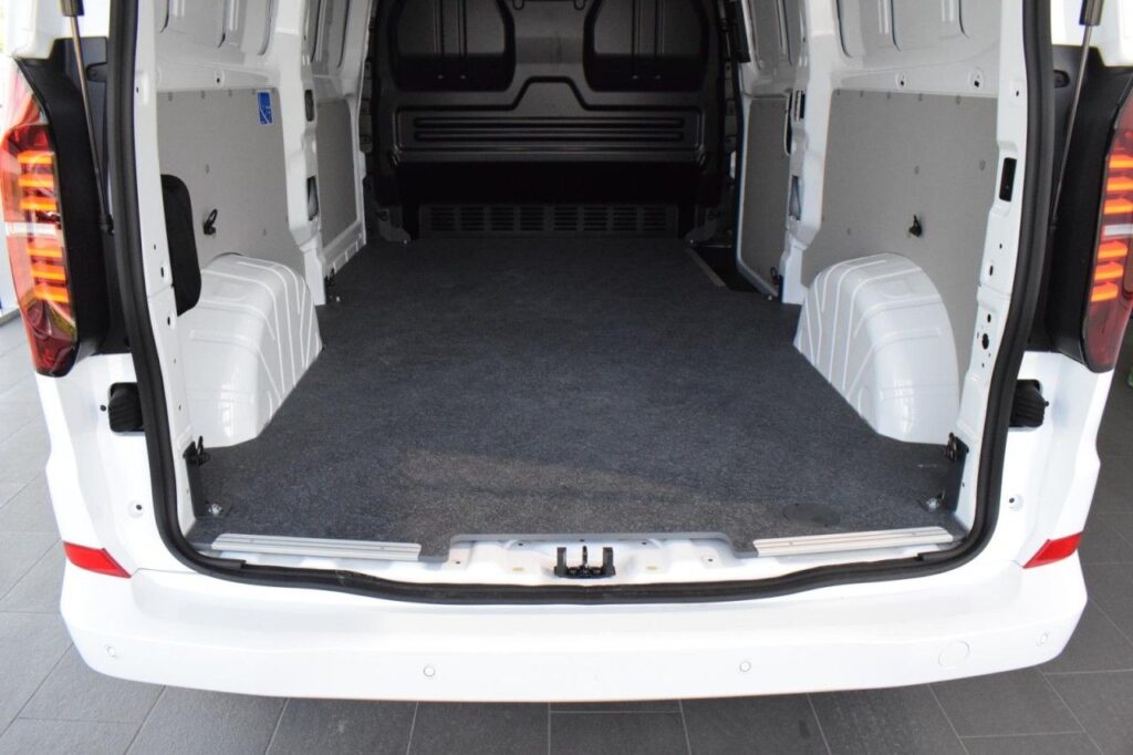 webc vehicle 166535 424004426 015.jpg