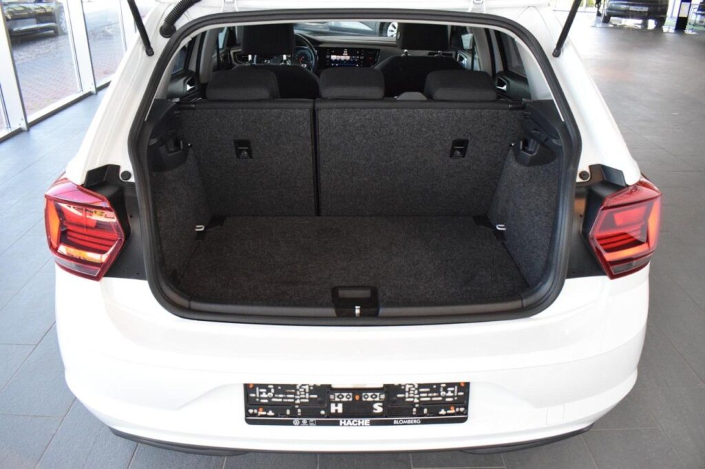 Volkswagen Polo Exposé-Bild 9