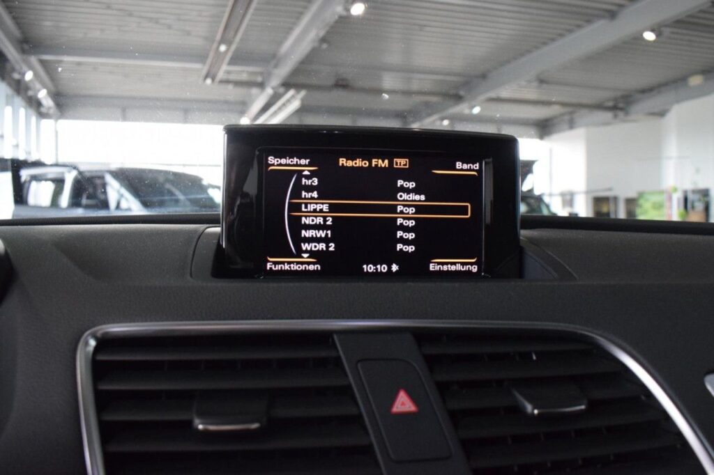 webc vehicle 208520 425528396 014.jpg