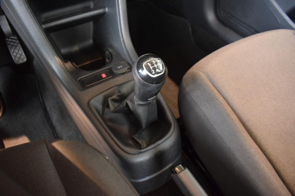 webc vehicle 223709 426160457 011.jpg