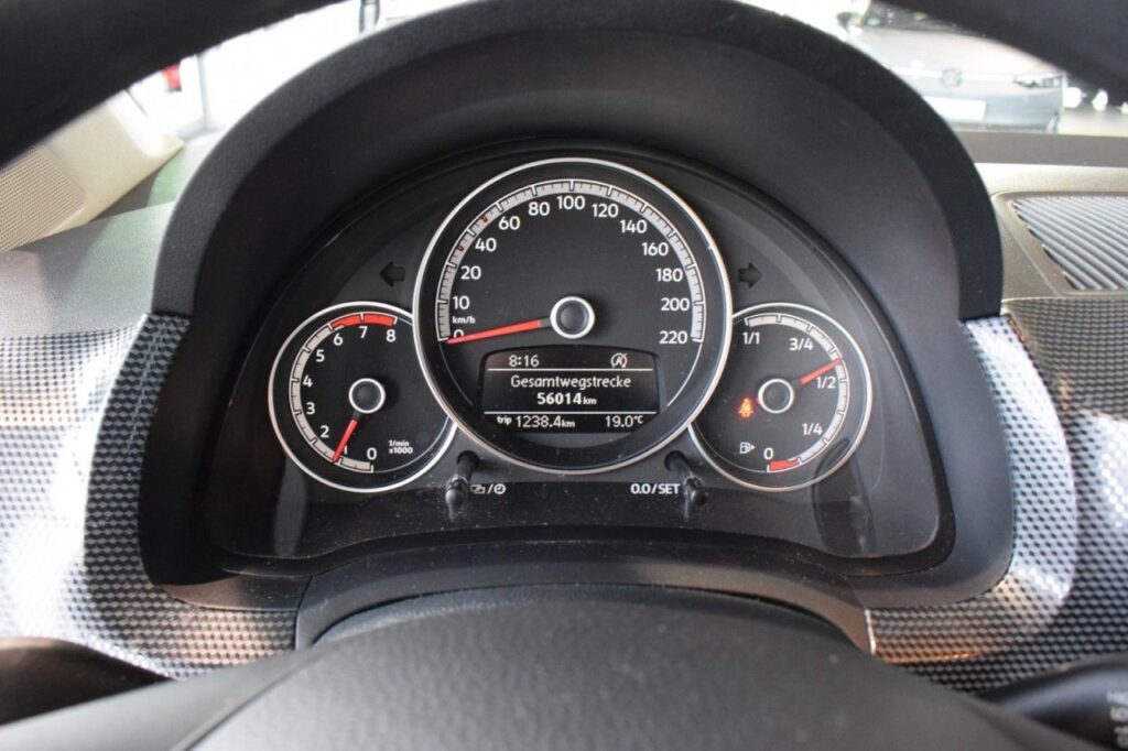 webc vehicle 223709 426160457 013.jpg