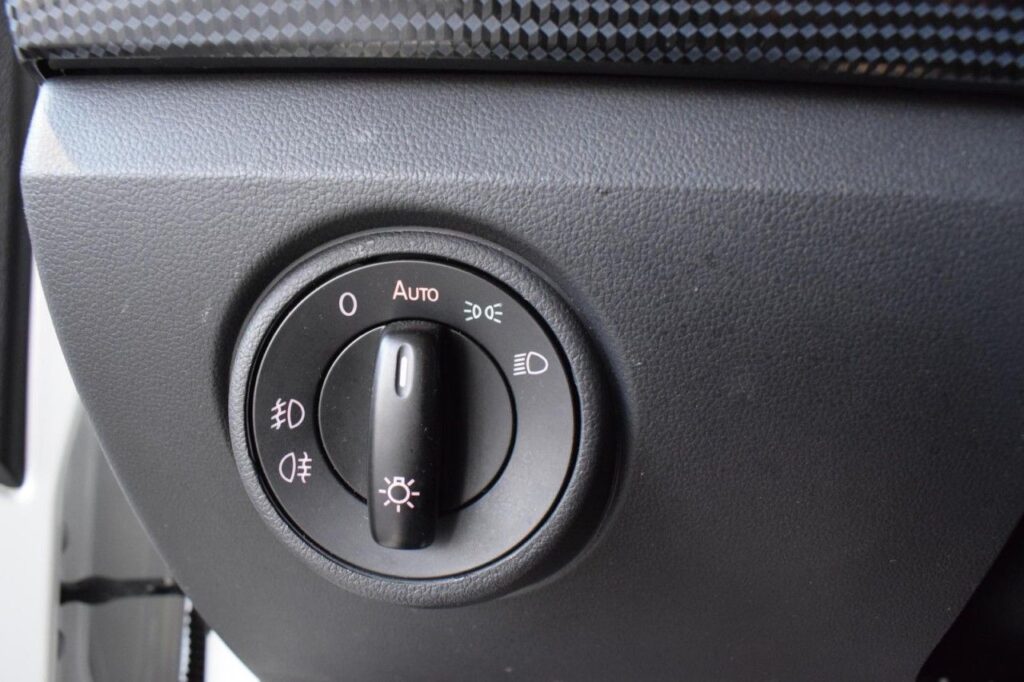 webc vehicle 223709 426160457 014.jpg