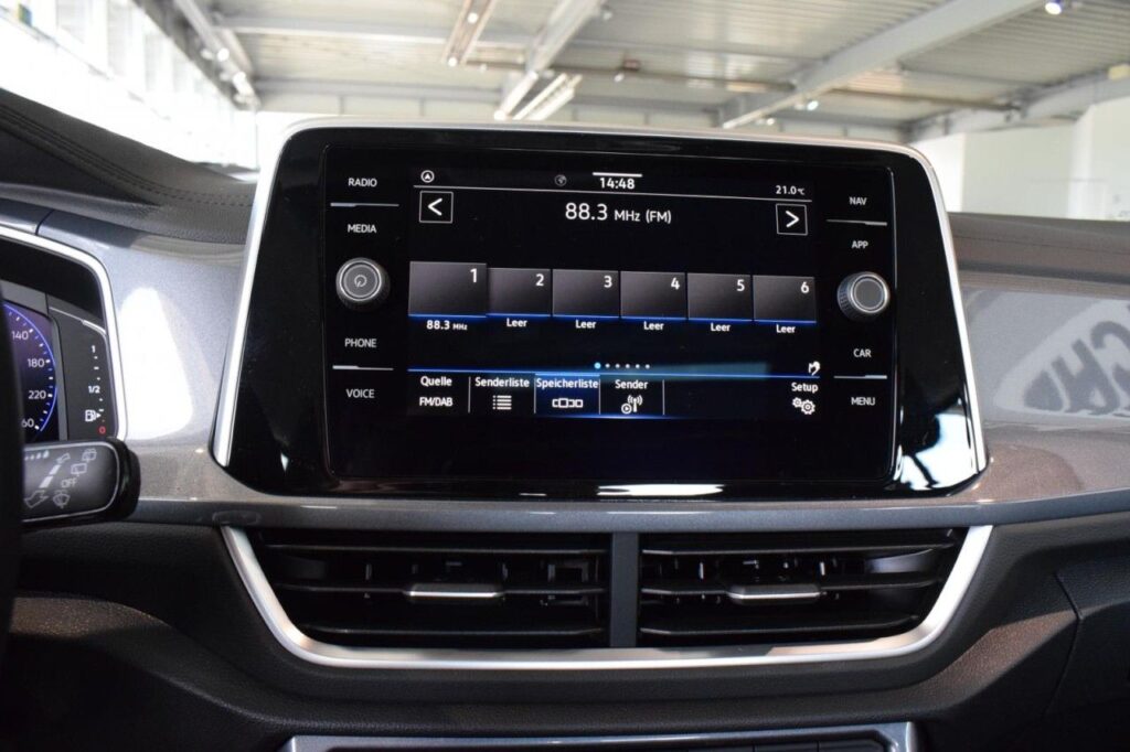 webc vehicle 238636 426749849 017.jpg