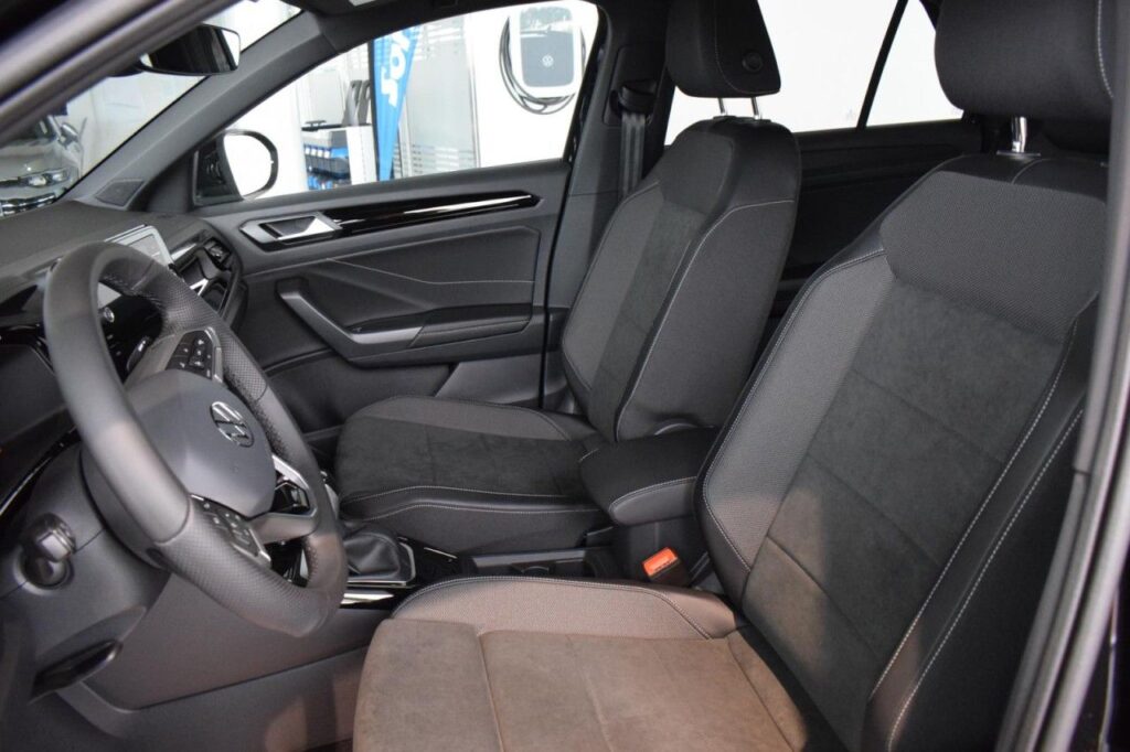 webc vehicle 238637 426749862 006.jpg
