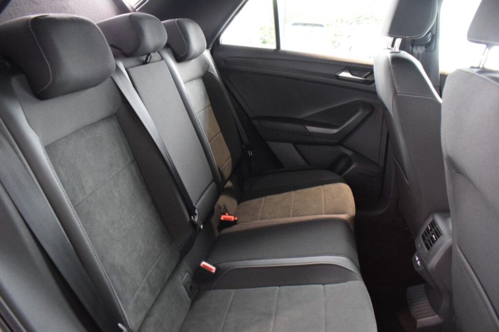 webc vehicle 238637 426749862 009.jpg