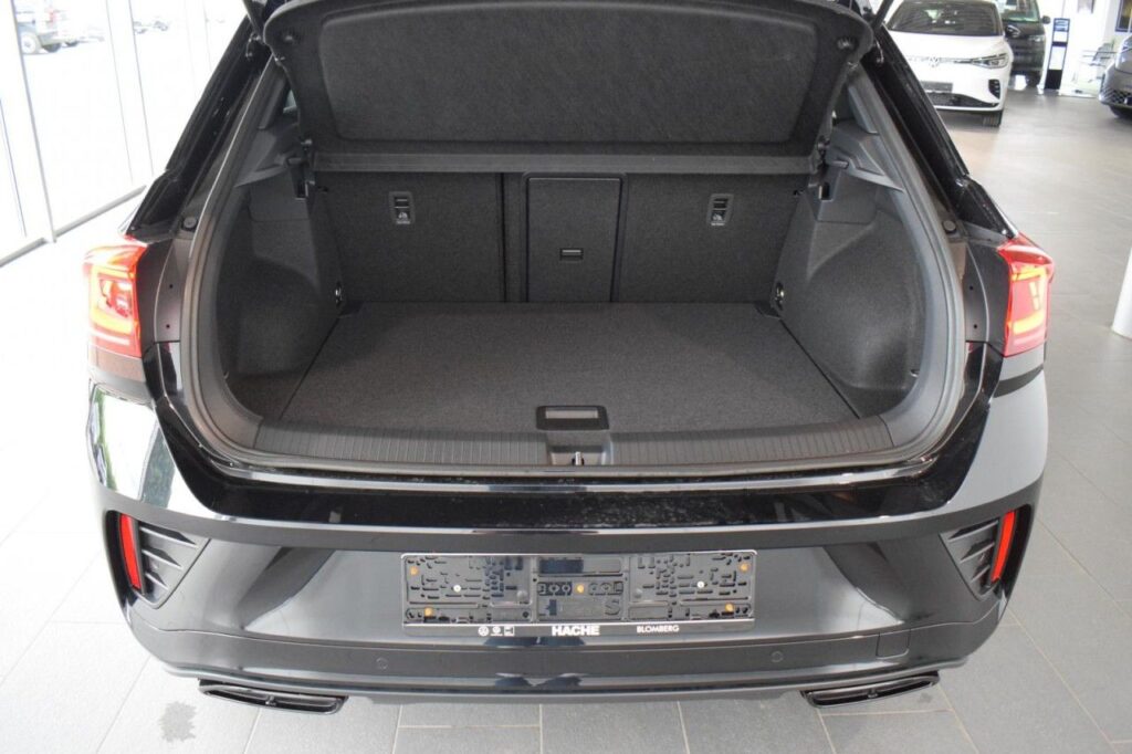 webc vehicle 238637 426749862 010.jpg