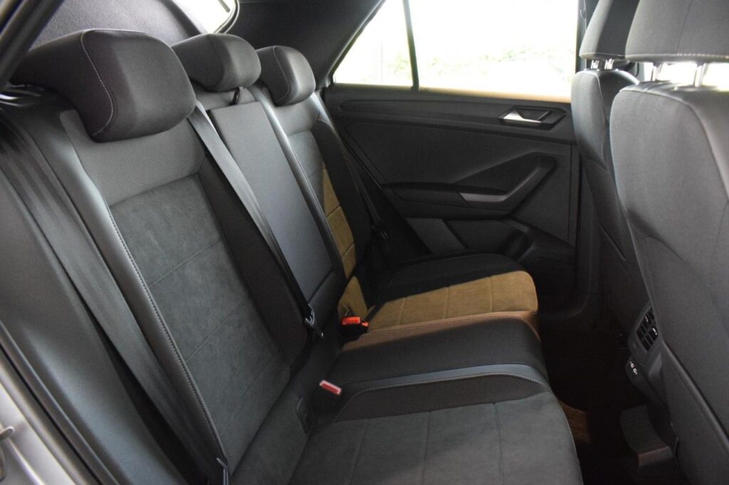 webc vehicle 238638 426749866 010.jpg