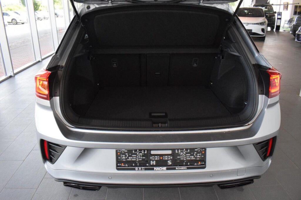 webc vehicle 238638 426749866 011.jpg