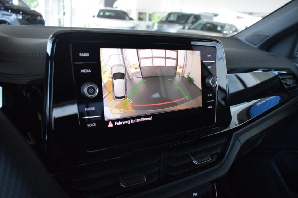 webc vehicle 238638 426749866 014.jpg