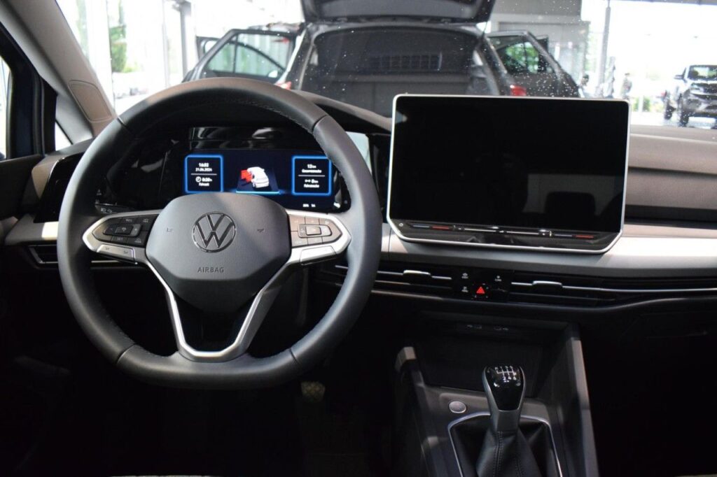 webc vehicle 25029 425400044 010.jpg