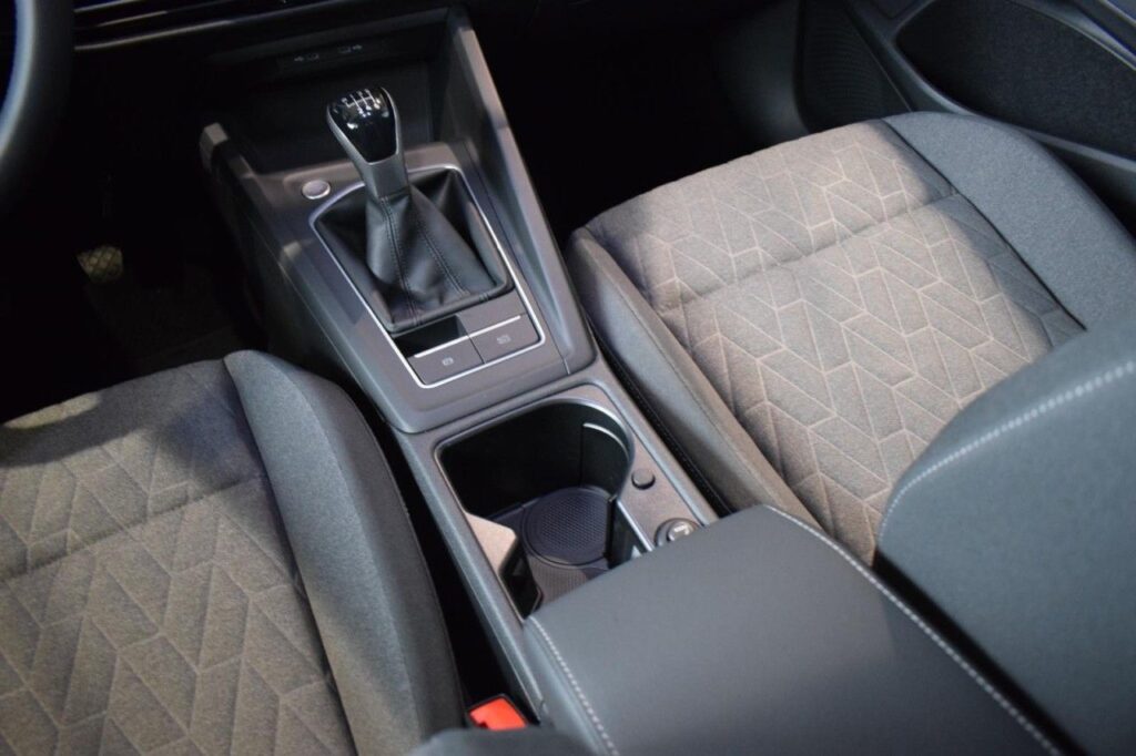 webc vehicle 25029 425400044 011.jpg