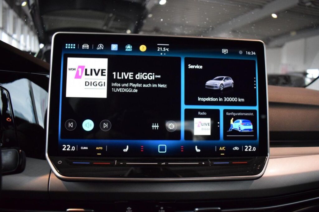 webc vehicle 25029 425400044 015.jpg