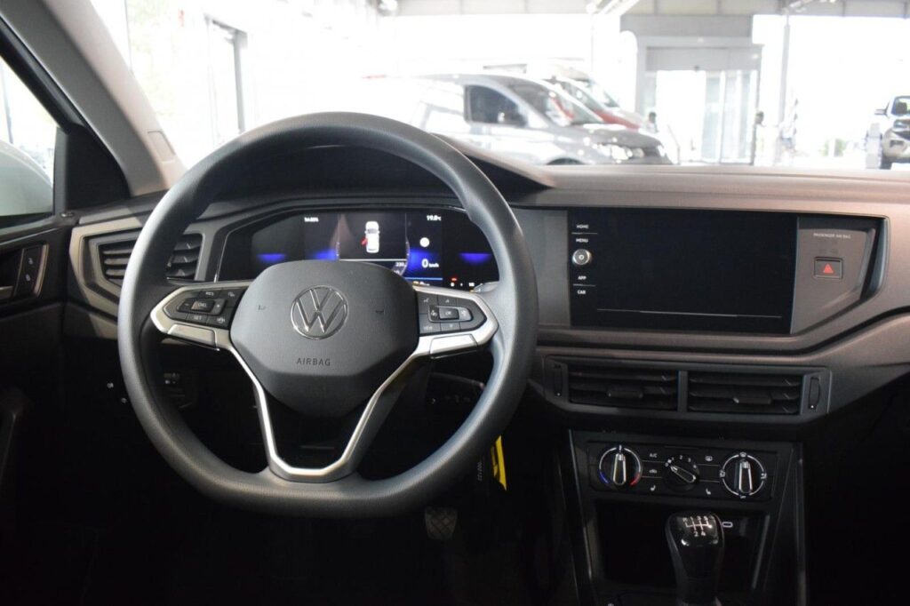 webc vehicle 25038 427410308 010.jpg