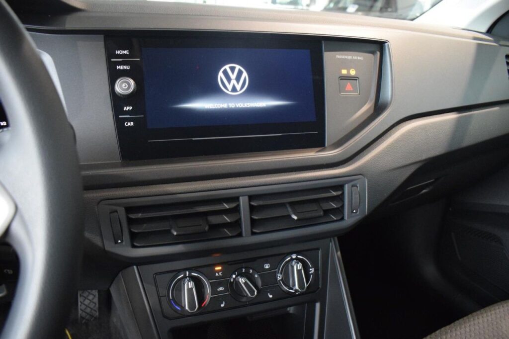webc vehicle 25038 427410308 013.jpg