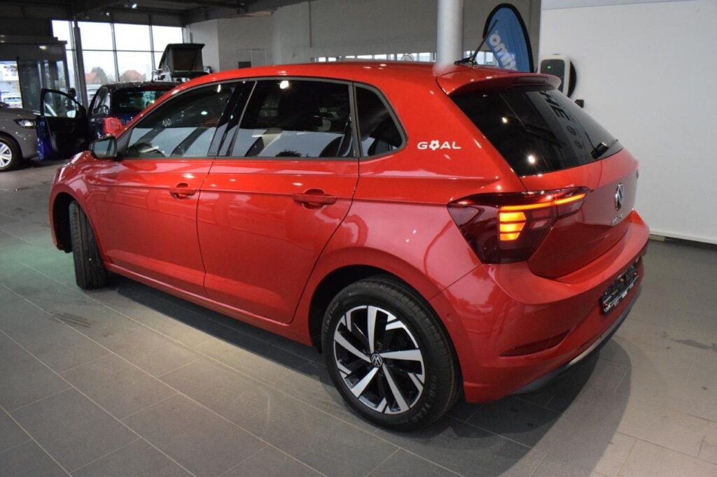 webc vehicle 25050 428789217 004.jpg
