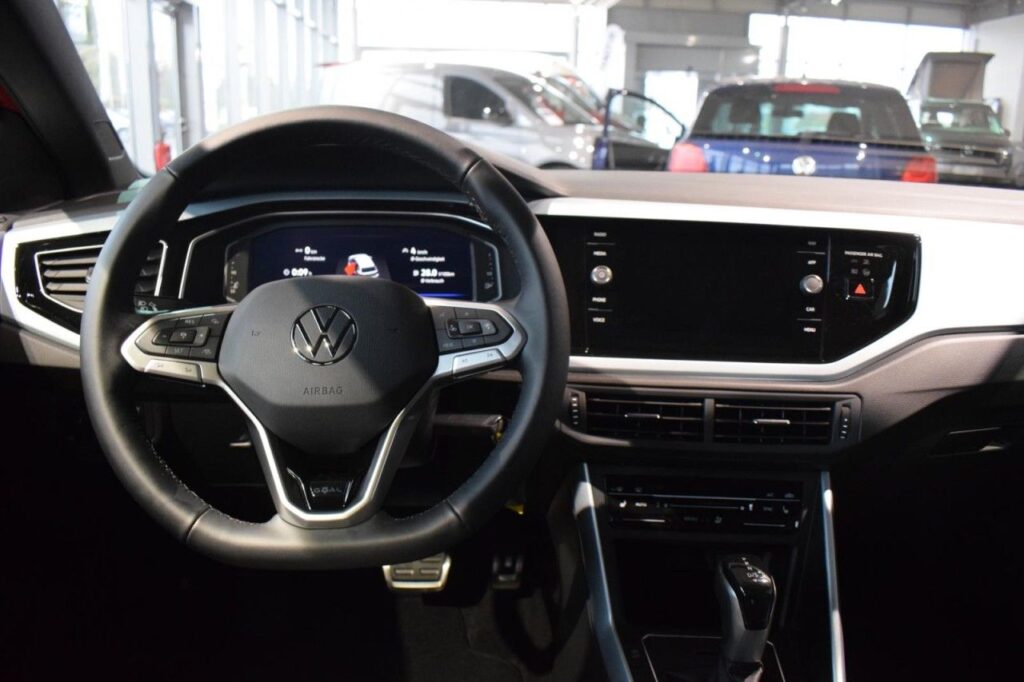 webc vehicle 25050 428789217 010.jpg