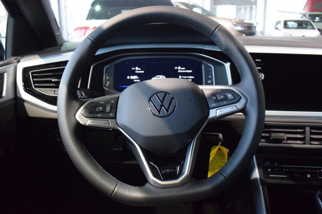 webc vehicle 25062 411820040 012.jpg