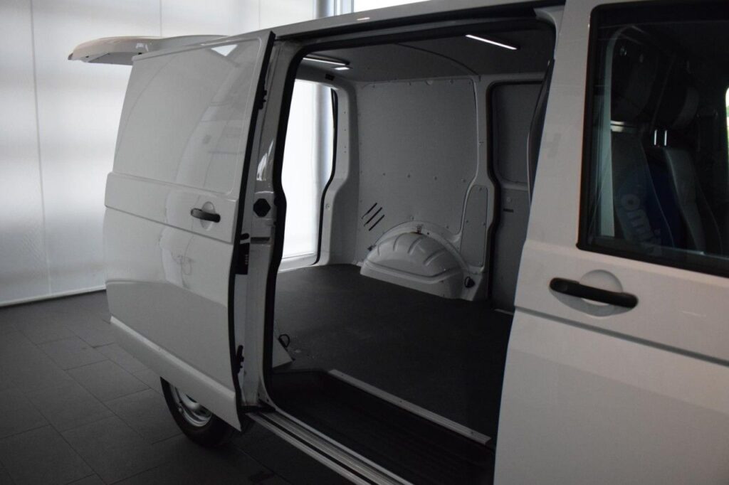 webc vehicle 254028 427298153 011.jpg