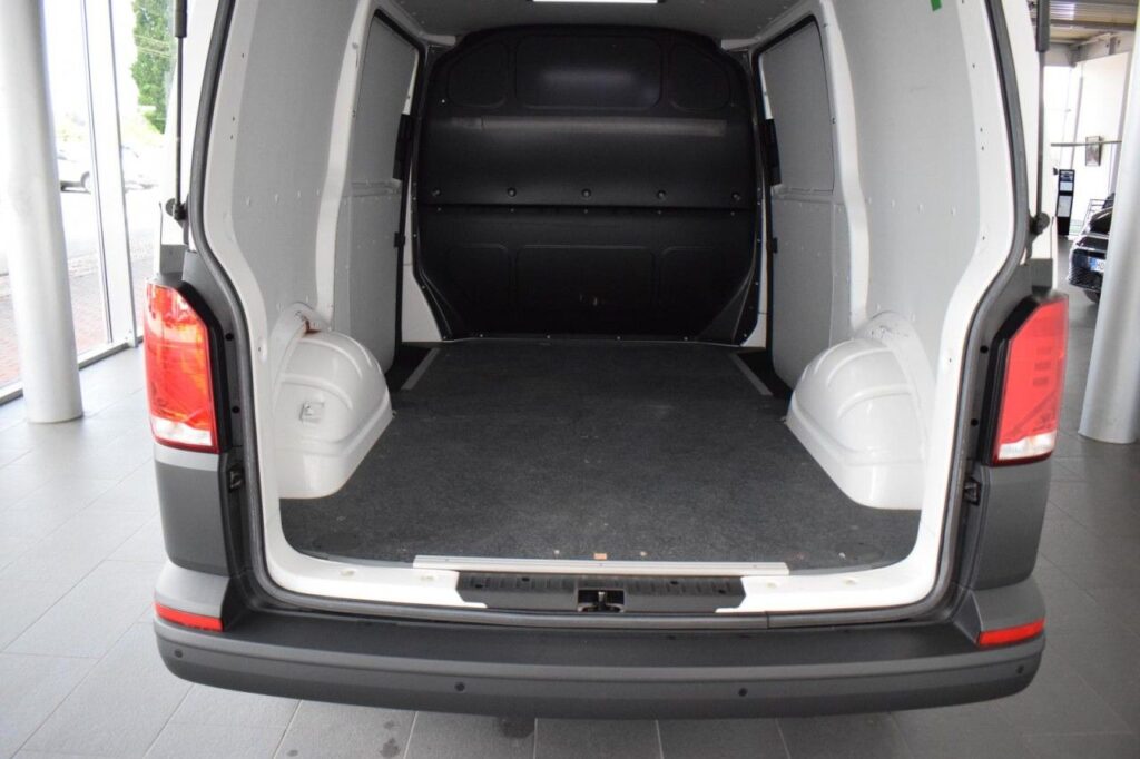 webc vehicle 254028 427298153 012.jpg