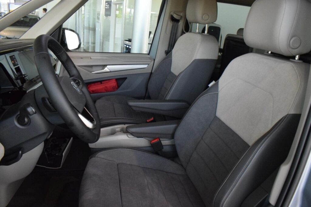 webc vehicle 256553 427410388 006.jpg