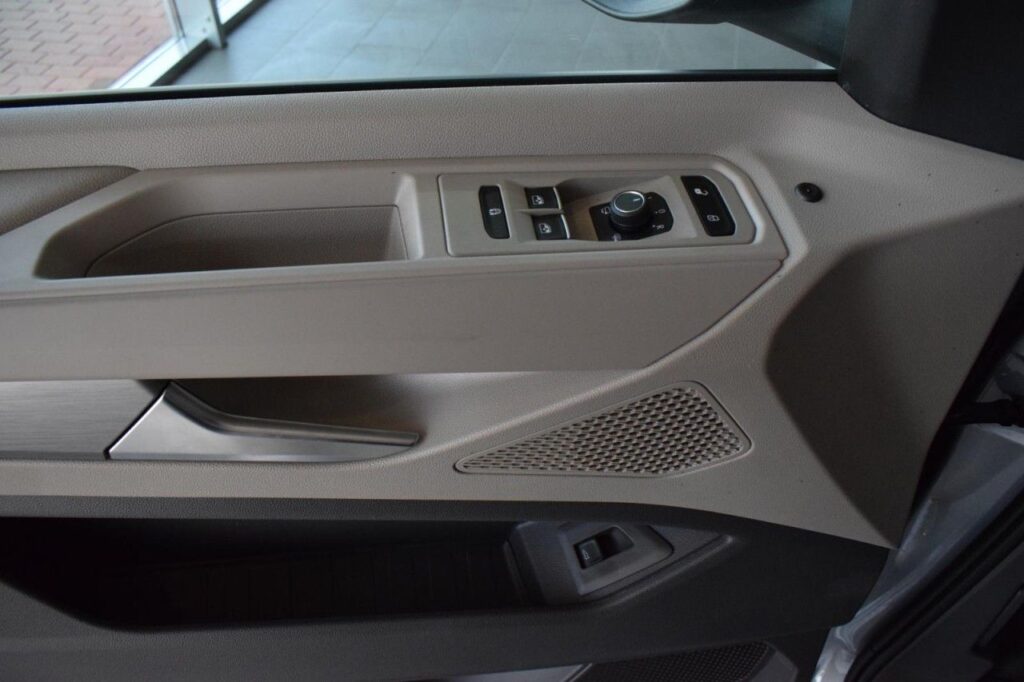 webc vehicle 256553 427410388 007.jpg