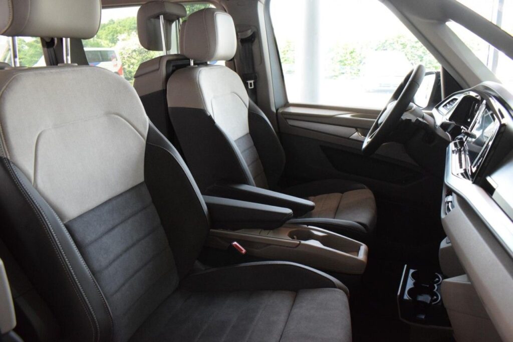 webc vehicle 256553 427410388 008.jpg