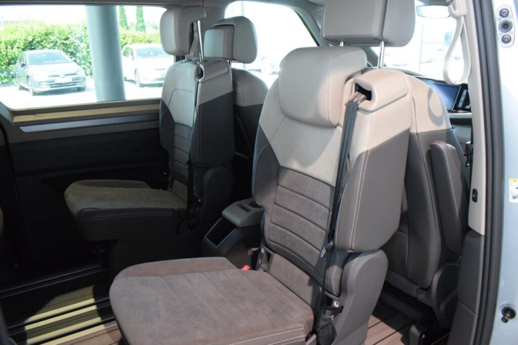 webc vehicle 256553 427410388 010.jpg