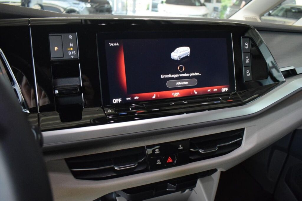 webc vehicle 256553 427410388 013.jpg