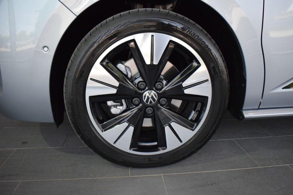 webc vehicle 256553 427410388 020.jpg