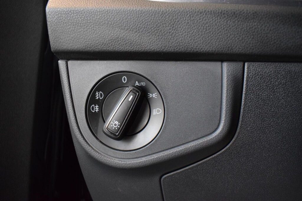 webc vehicle 256555 427455330 018.jpg
