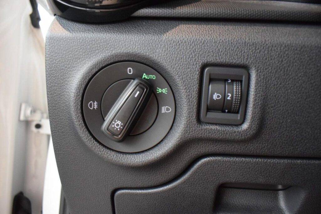 webc vehicle 259075 427536539 015.jpg