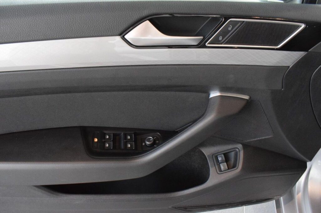 webc vehicle 277273 428244065 006.jpg