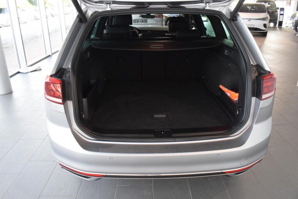 webc vehicle 277273 428244065 009.jpg