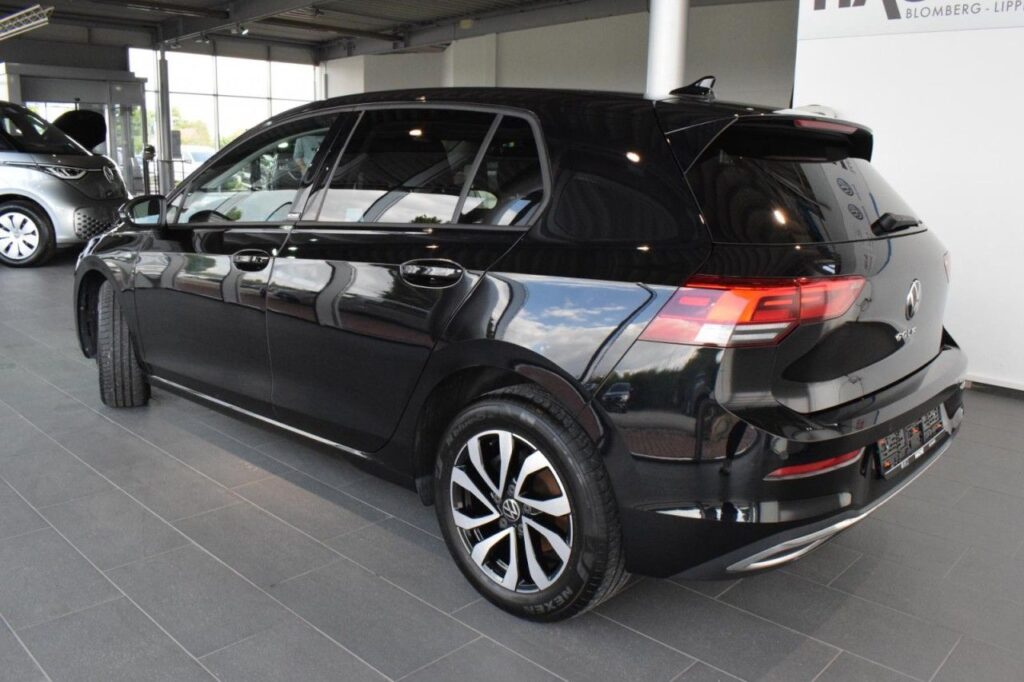 webc vehicle 277274 428244070 004.jpg
