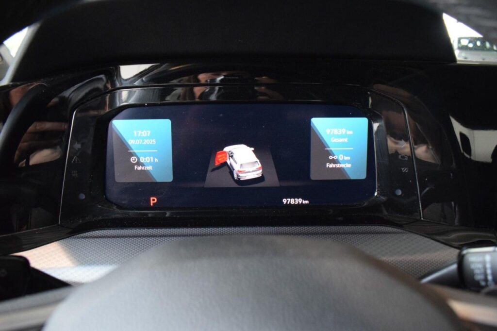 webc vehicle 277274 428244070 015.jpg