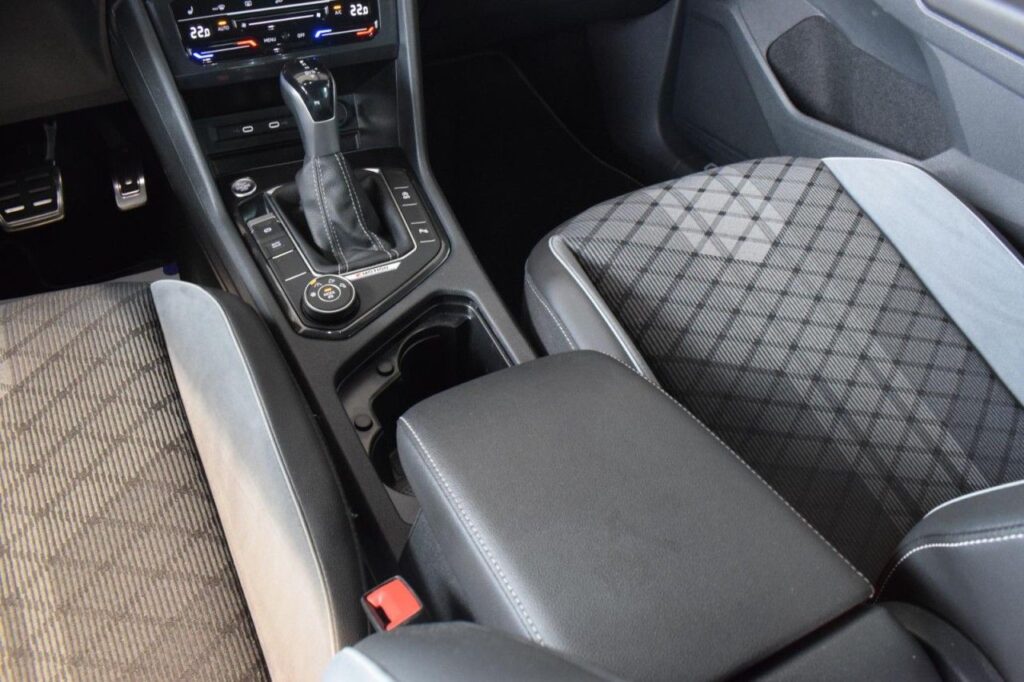 webc vehicle 287114 428552385 011.jpg