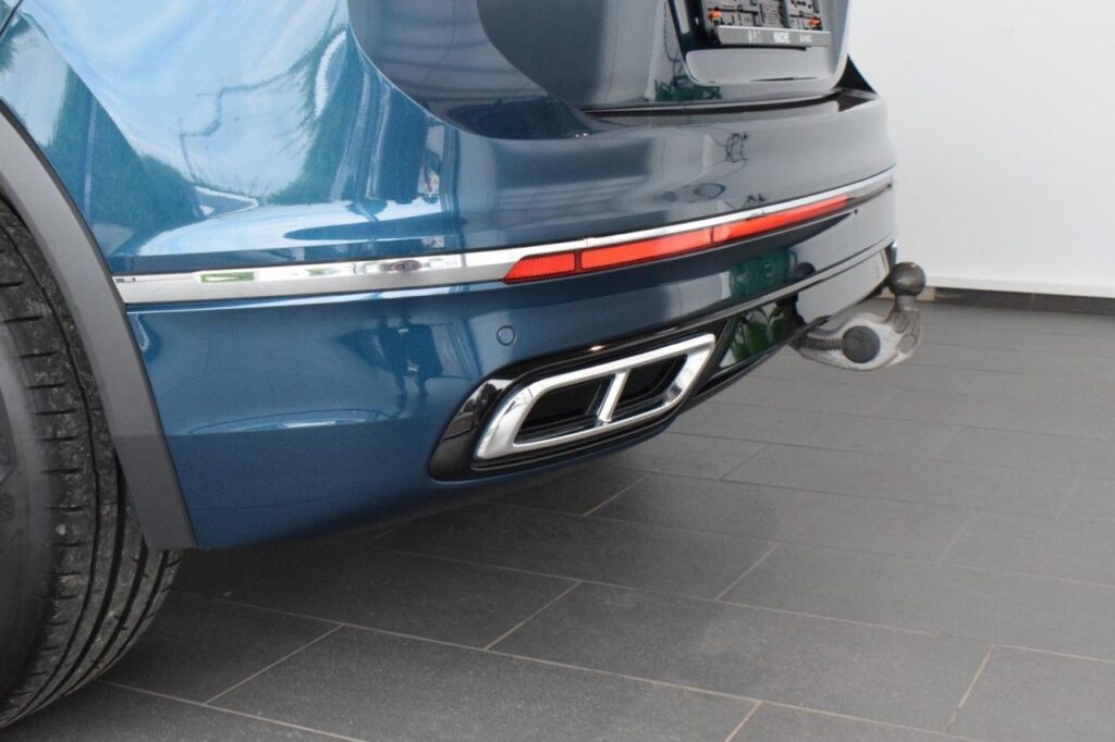 webc vehicle 287114 428552385 019.jpg