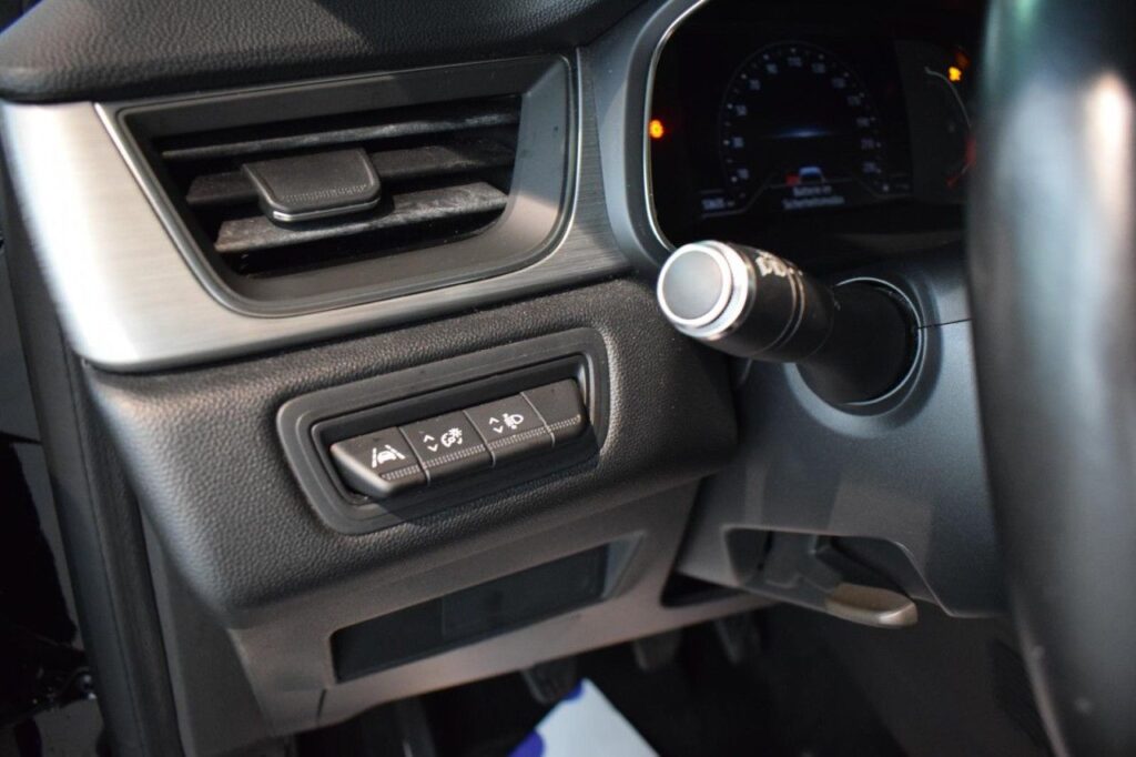 webc vehicle 289629 428684190 012.jpg