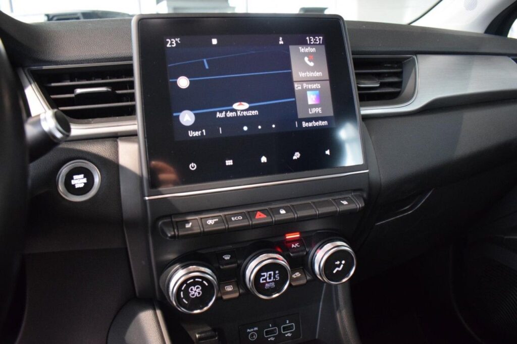 webc vehicle 289629 428684190 014.jpg