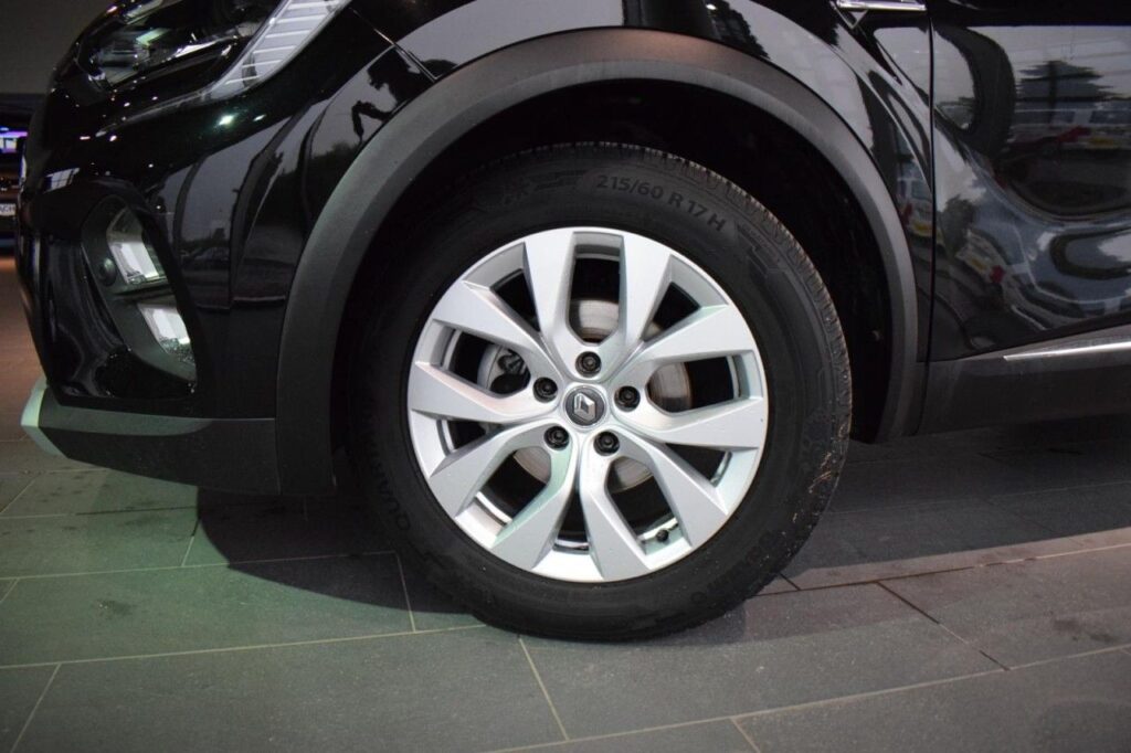 webc vehicle 289629 428684190 017.jpg