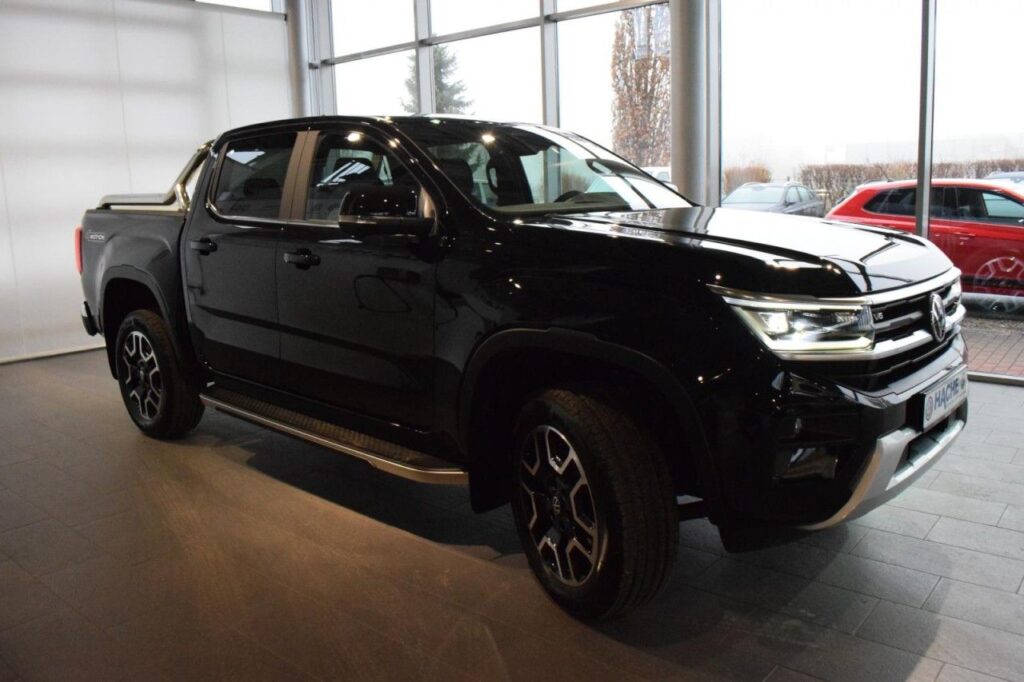 webc vehicle 297323 422544513 002.jpg