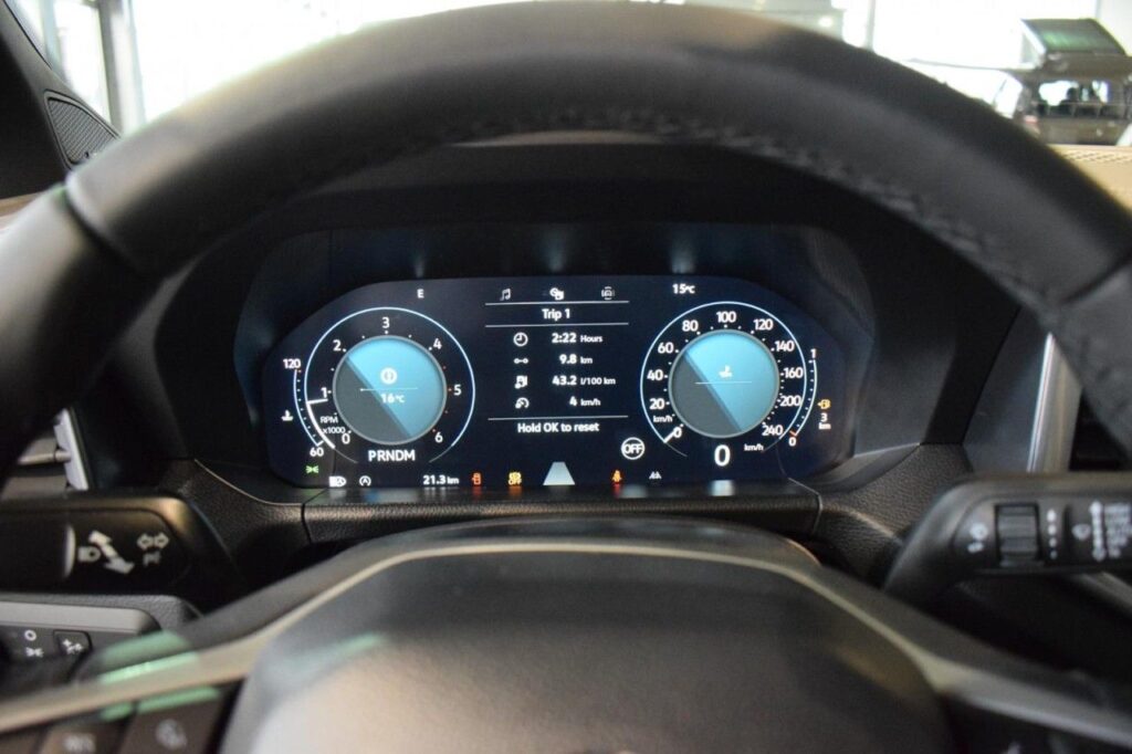 webc vehicle 297323 422544513 016.jpg