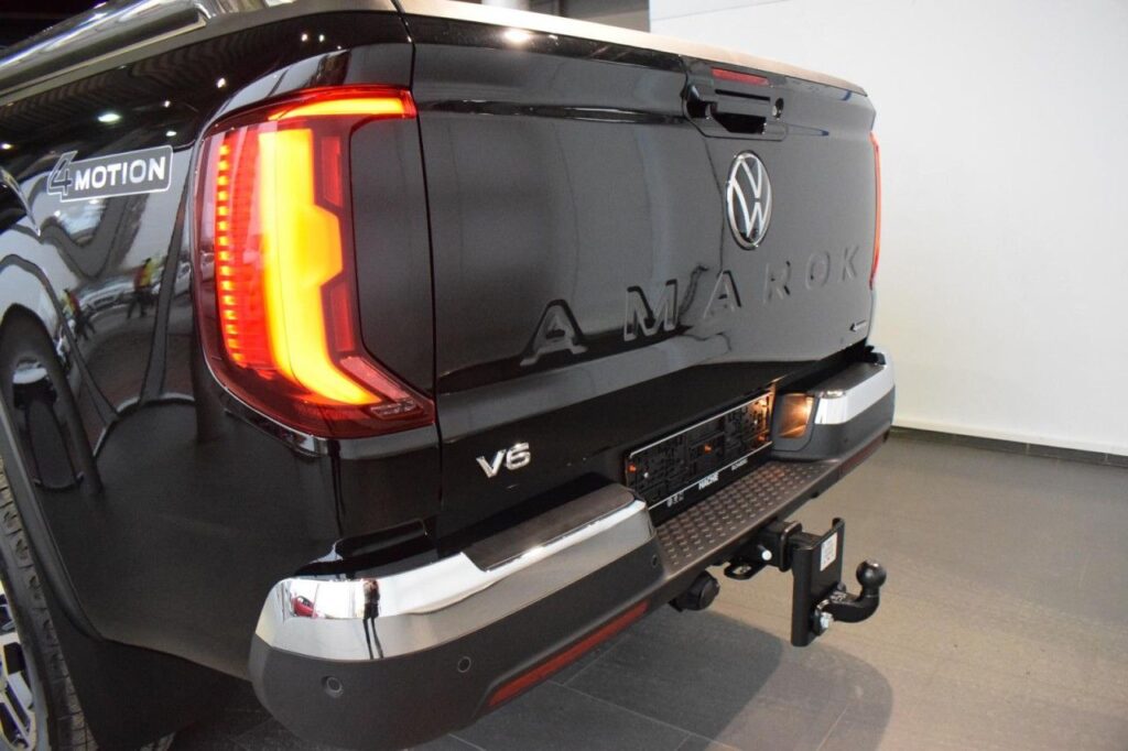 webc vehicle 297323 422544513 019.jpg